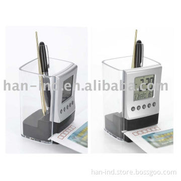 Pen Holder with Calendar